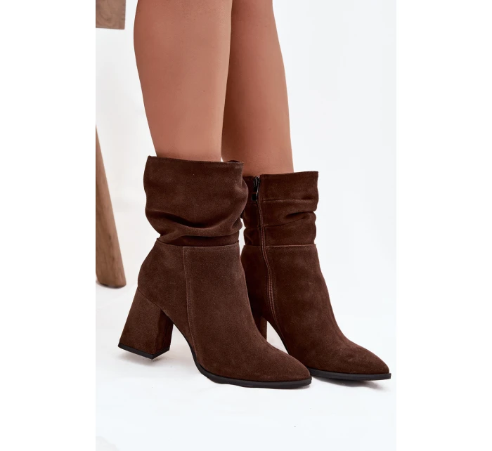 Kozačky z přírodního semiše zateplené na podpatku s Čokoládové model 21718480 - Zazoo Kozačky z přírodního semiše zateplené na podpatku s Čokoládové model 21718480 - Zazoo