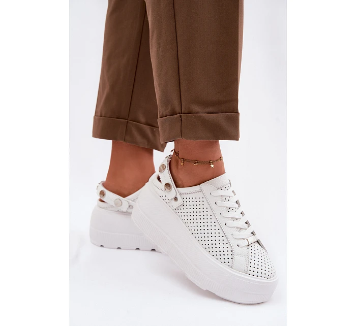 Kožené Ažurové Dámské Tenisky Na Platformě S Páskem Na Patě D&A LR61-7088 Bílé