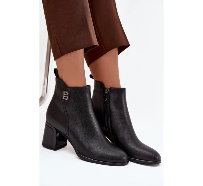 Dámské kožené zateplené boty Jovelle – černé, na podpatku Dámské kožené zateplené boty Jovelle – černé, na podpatku