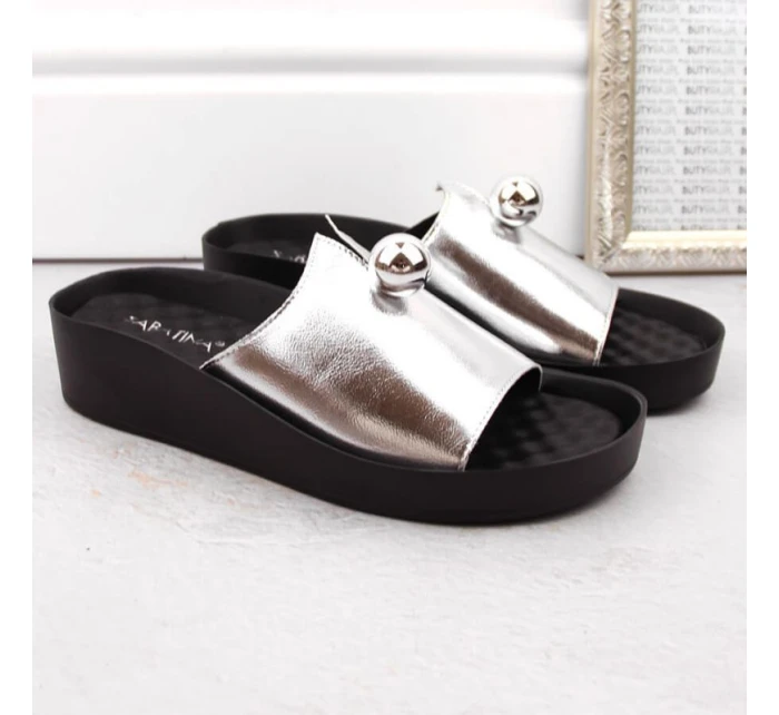 Dámské ažurové sandály béžové model 21904482 - Sabatina