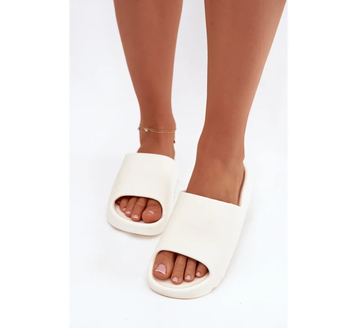 Dámské pantofle na platformě Ecru Olyria
