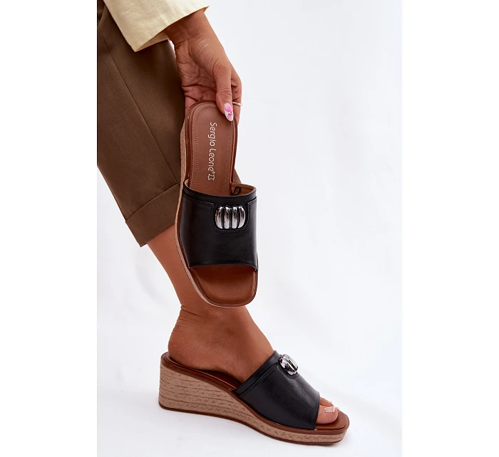 Dámské pantofle na platformě s imitací pletení Sergio Leone KL325 Černé