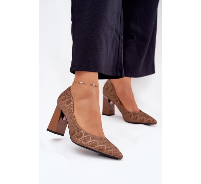 Dámské Lodičky Na Podpatku S Dekorativním Vytlačením Vinceza 62254 Hnědé