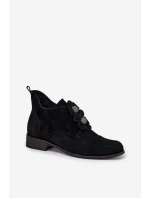 Semišové dámské polobotky s ozdobnými květinami model 21707528 Černé - Zazoo