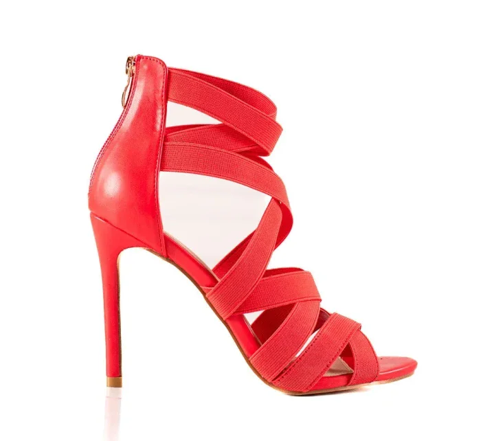 Klasické dámské červené sandály na jehlovém podpatku Klasické dámské červené sandály na jehlovém podpatku