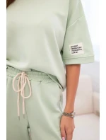 Dámský viskózový komplet s krátkým rukávem a nohavicemi světle mátová Dámský viskózový komplet s krátkým rukávem a nohavicemi světle mátová