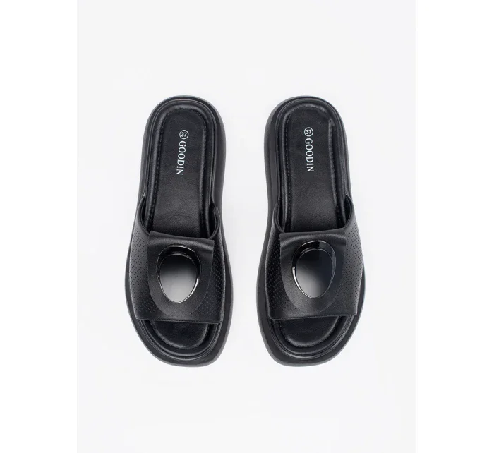 Trendy černé dámské  nazouváky platforma