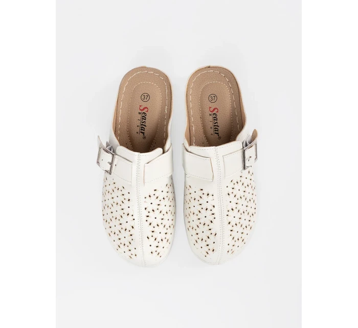 Trendy dámské bílé  nazouváky na plochém podpatku