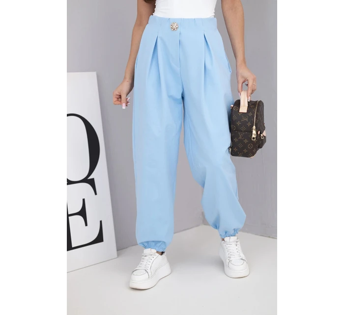 Dámské bavlněné kalhoty s vysokým pasem a ozdobným knoflíkem modré Dámské bavlněné kalhoty s vysokým pasem a ozdobným knoflíkem modré