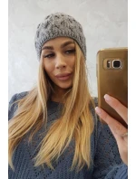 Fleecová čepice tmavě šedá model 18751391 - K-Fashion Fleecová čepice tmavě šedá model 18751391 - K-Fashion