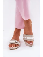 Plné Dámské Sandály S Páskem A Přezkou model 21689565 - Boto Plné Dámské Sandály S Páskem A Přezkou model 21689565 - Boto