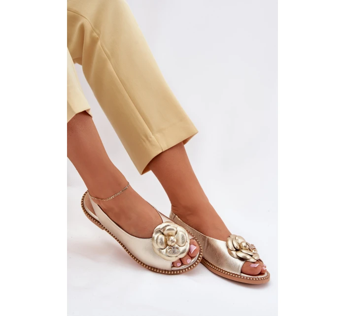 Kožené Ploché Sandály S Ozdobou CheBello 4642 Zlaté