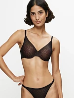 TRIUMPH – Signature Sheer: Polstrovaná podprsenka s kosticemi, neviditelná pod topy Triumph