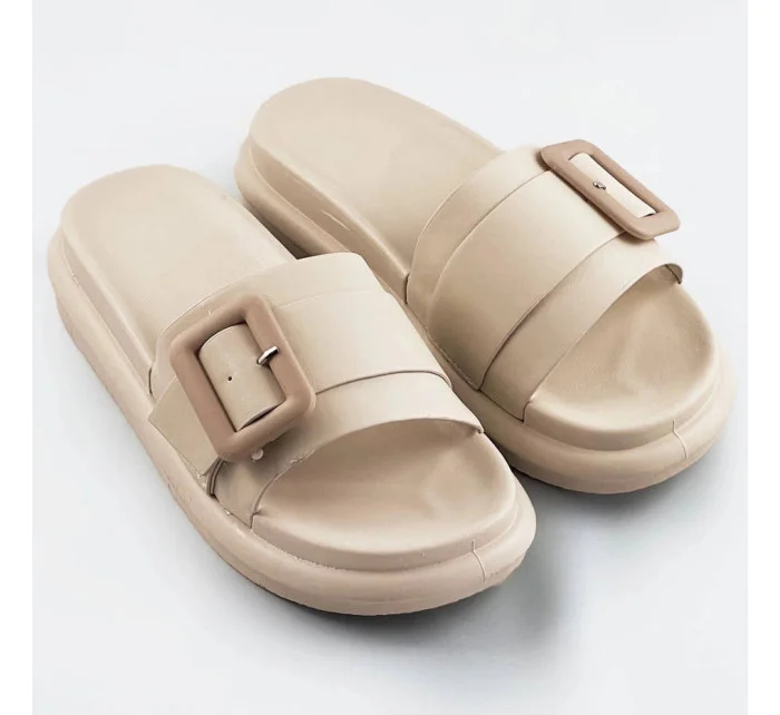 Béžové dámské pantofle s přezkou (XA136) Béžové dámské pantofle s přezkou (XA136)