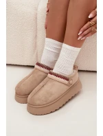 Dámské sněhule nízké s páskem a výšivkou na platformě světle béžové model 21708900 - Boto Dámské sněhule nízké s páskem a výšivkou na platformě světle béžové model 21708900 - Boto