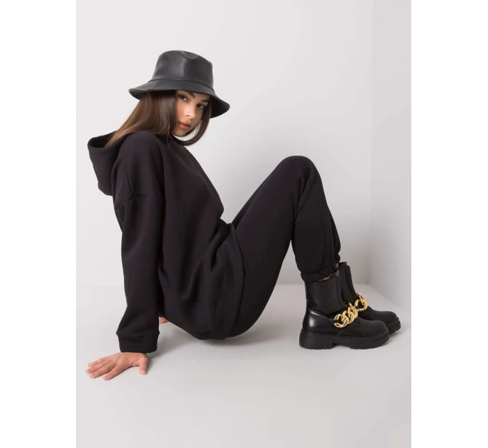 Souprava RV KMPL 6991.95P černá Souprava RV KMPL 6991.95P černá