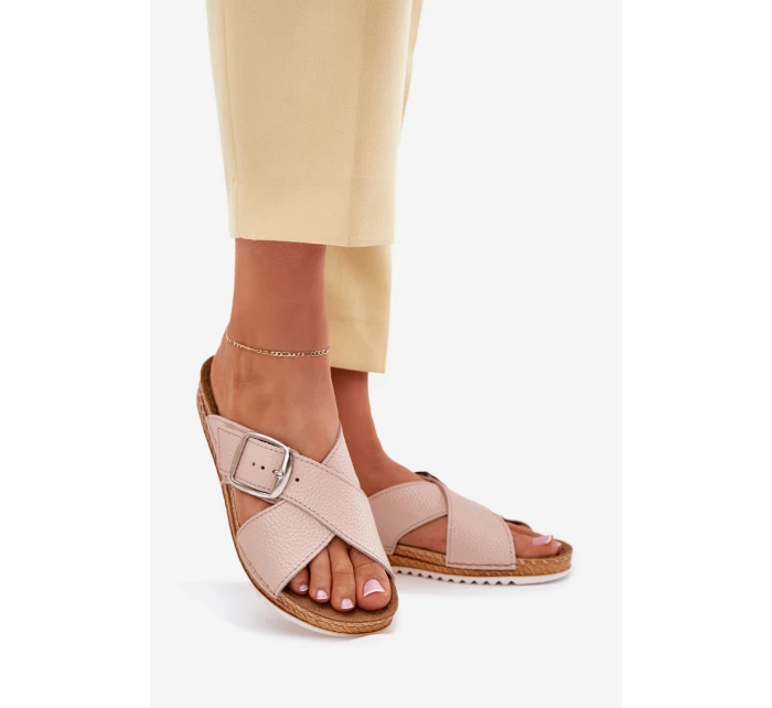 Kožené dámské pantofle s přezkou růžové model 21701900 - Inblu Kožené dámské pantofle s přezkou růžové model 21701900 - Inblu