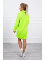 Zelené neonové šaty v barvě kravaty Zelené neonové šaty v barvě kravaty