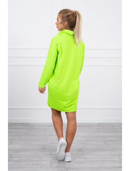 Zelené neonové šaty v barvě kravaty Zelené neonové šaty v barvě kravaty
