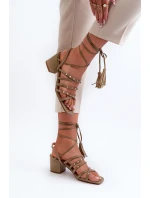 Šněrovací Sandály Na Nízkém Podpatku Ozdobené Zelené model 21661651 - EVENTO Šněrovací Sandály Na Nízkém Podpatku Ozdobené Zelené model 21661651 - EVENTO