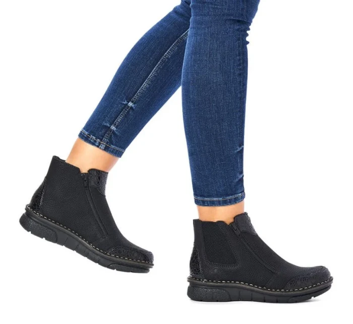 Pohodlné zateplené boty na zip Rieker W RKR555 Pohodlné zateplené boty na zip Rieker W RKR555