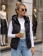 Dámská prošívaná vesta s kapucí, černá, FashionStreet TY5973 Dámská prošívaná vesta s kapucí, černá, FashionStreet TY5973