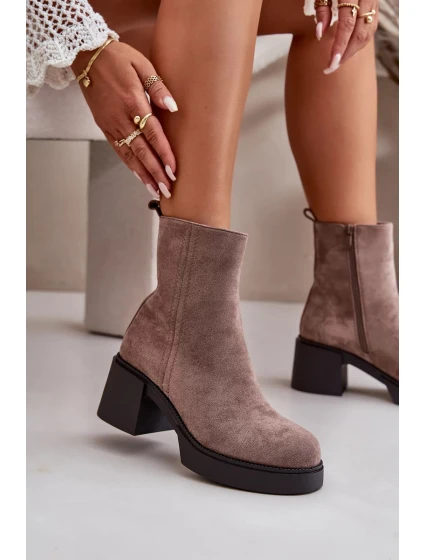 Eko Semišové Dámské Kotníkové Boty Na Podpatku Zateplené Tmavě Béžové model 20508029 - Kesi