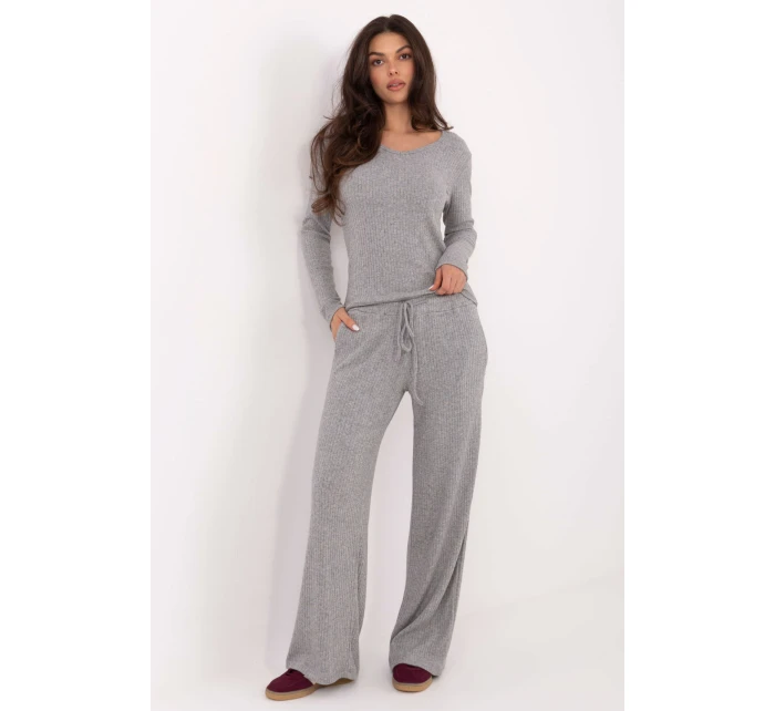 Dámské kalhoty model 221380 Factory Price Dámské kalhoty model 221380 Factory Price