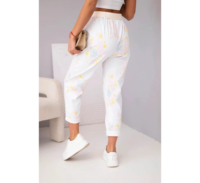 Dámské viskózové kalhoty s květinami a páskem bílé Dámské viskózové kalhoty s květinami a páskem bílé