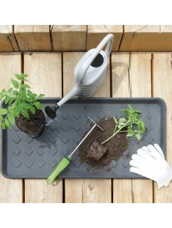 Odkladací podložka 716x348x33 plastová černá