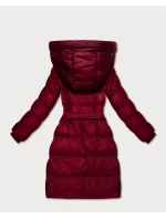 Prošívaná zimní bunda ve vínové bordó barvě s páskem model 21748216 - J.STYLE