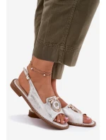 Elegantní sandály s ozdobou na plochém podpatku model 21698192 stříbrné - S.Barski Elegantní sandály s ozdobou na plochém podpatku model 21698192 stříbrné - S.Barski