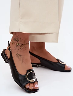 Dámské sandály na nízkém podpatku s ozdobou Černé model 22141006 - Boto