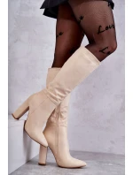Klasické semišové boty na podpatku Béžová model 21595215 - Boto