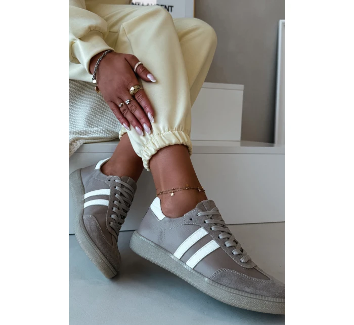 model 21935182 Kožené Nízké Dámské Tenisky Tmavě Béžové - Zazoo model 21935182 Kožené Nízké Dámské Tenisky Tmavě Béžové - Zazoo