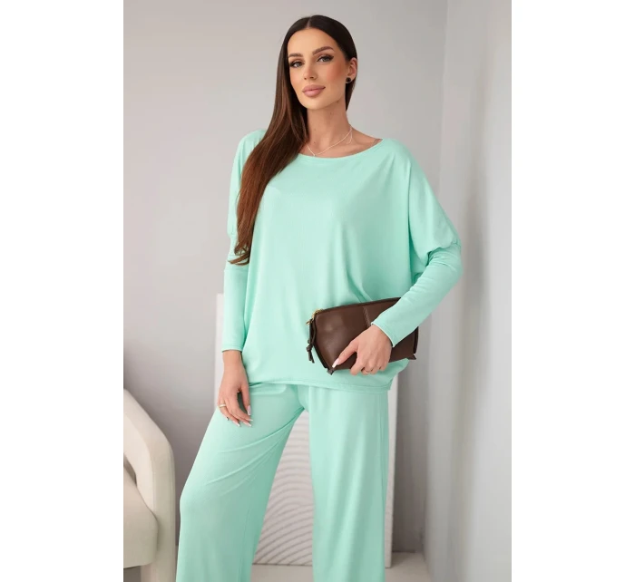 Dámský viskózový komplet s volnou blůzou a kalhotami mátový