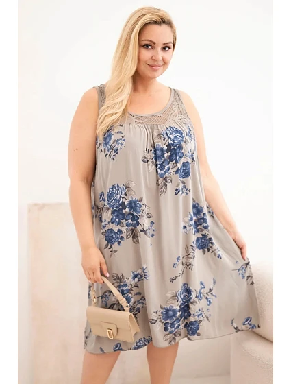 Dámské plus size viskózové šaty s květinovým vzorem a krajkovým vrškem fango Dámské plus size viskózové šaty s květinovým vzorem a krajkovým vrškem fango