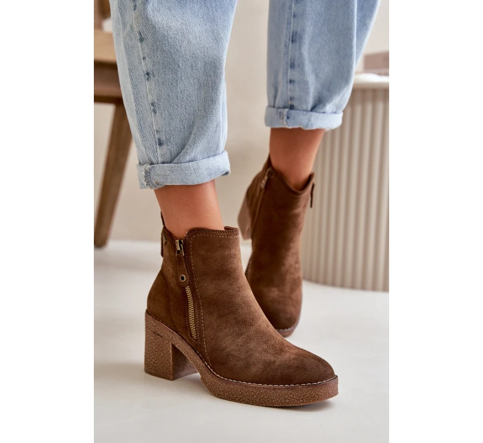 Zateplené Dámské Boty Na Podpatku Z Tmavě Hnědé model 21667446 - Boto Zateplené Dámské Boty Na Podpatku Z Tmavě Hnědé model 21667446 - Boto