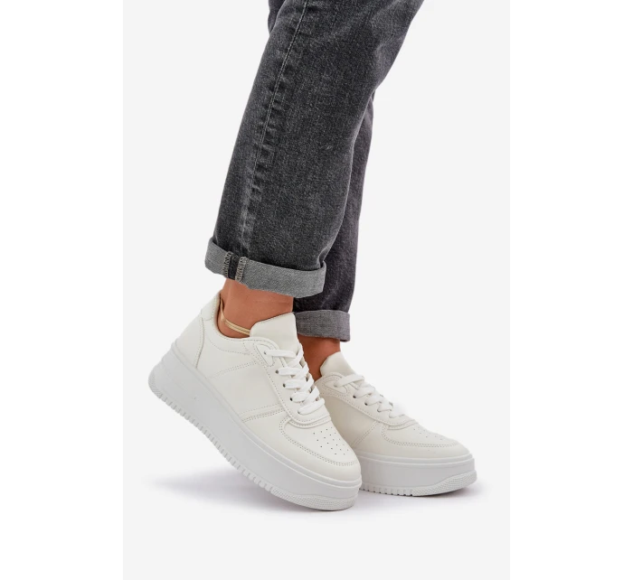 Dámské Tenisky Na Platformě S Dekorativním Šněrováním Bílé model 21684949 - Boto Dámské Tenisky Na Platformě S Dekorativním Šněrováním Bílé model 21684949 - Boto