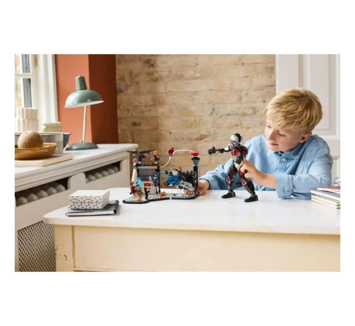 LEGO MARVEL SUPER HEROES 76314 Captain America: Válka hrdinů - bitva