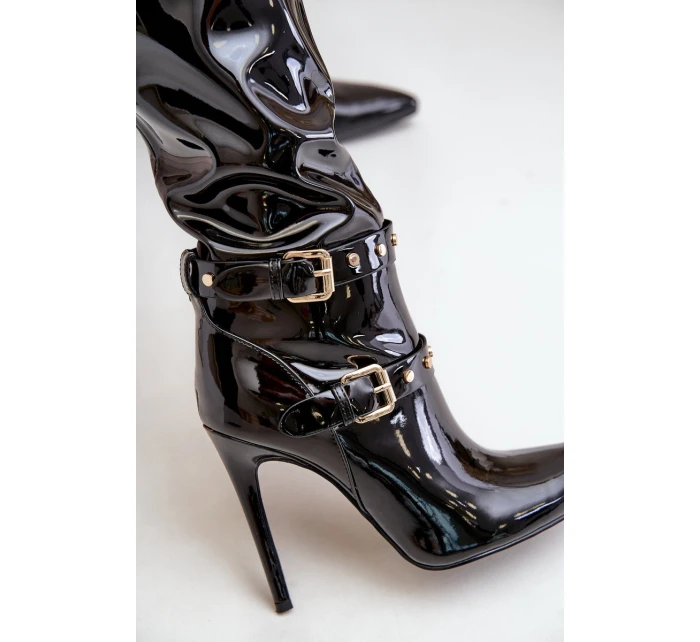 Lakované kozačky na jehlovém podpatku s přezkami černé model 21679210 - Boto