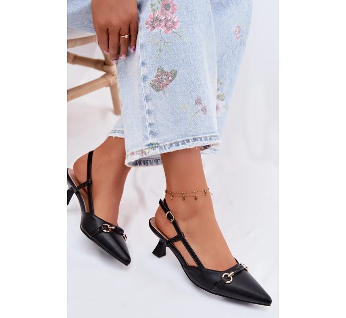 Dámské sandály na podpatku s  Černé model 22122544 - Boto