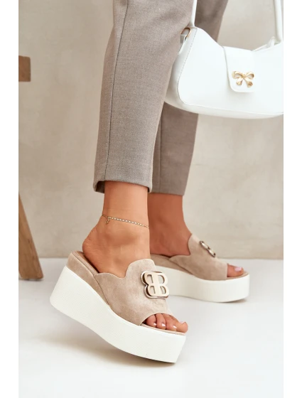 Sandály Na Platformě A Klínu S Ozdobou Béžové model 21682657 - Boto Sandály Na Platformě A Klínu S Ozdobou Béžové model 21682657 - Boto