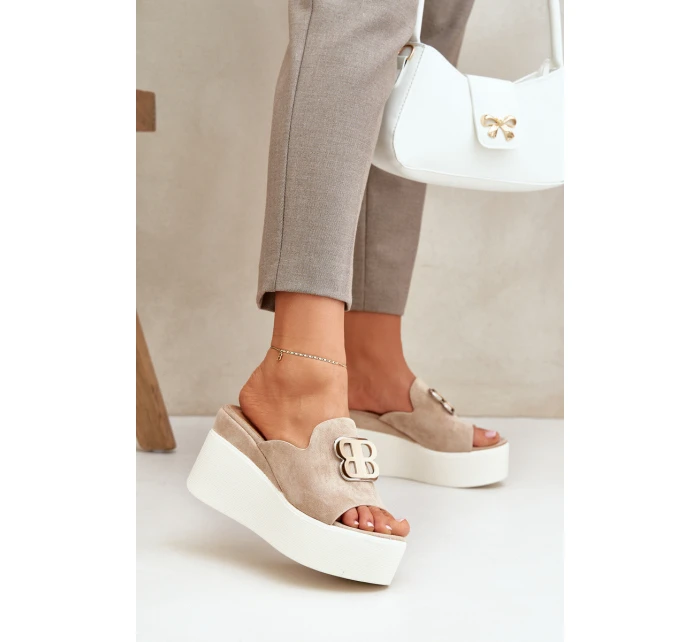 Sandály Na Platformě A Klínu S Ozdobou Béžové model 21682657 - Boto Sandály Na Platformě A Klínu S Ozdobou Béžové model 21682657 - Boto