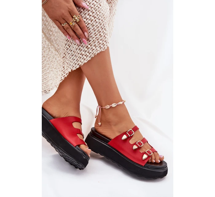 Dámské Klapky Na Platformě S Pásky Červené model 21698711 - Boto