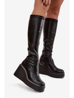 Dámské kotníkové boty Terisse na klínovém podpatku – černé Dámské kotníkové boty Terisse na klínovém podpatku – černé