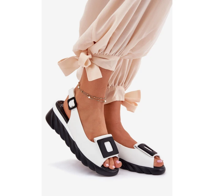 Kožené dámské sandály na klínu s ozdobou Artiker 56C2157 bílé