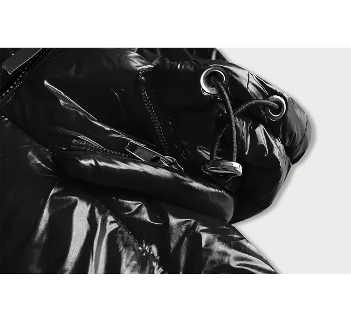 Krátká černá prošívaná dámská bunda s kapucí (CAN-333)