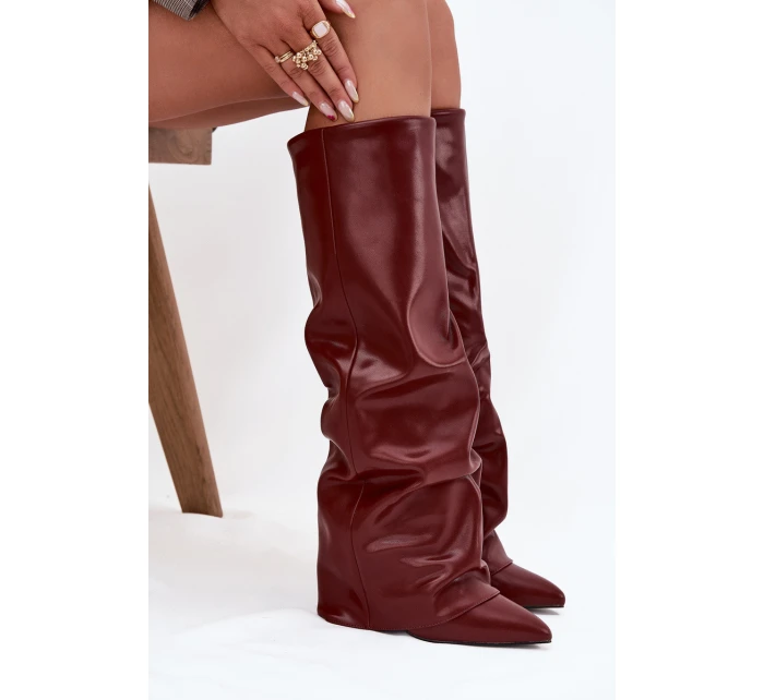 Zateplené dámské kozačky s vytočeným horním lemem na podpatku bordó Elivira