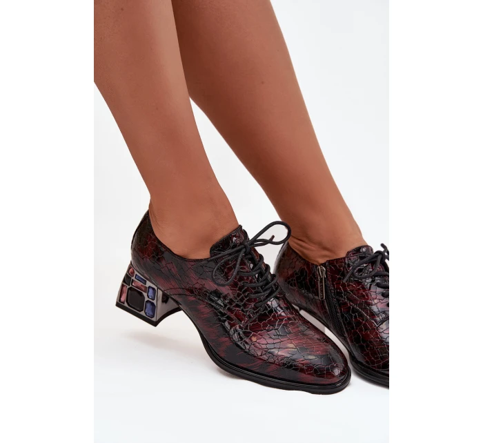 Kožené lakované dámské polobotky na podpatku s krystaly model 21712340 bordó - Artiker